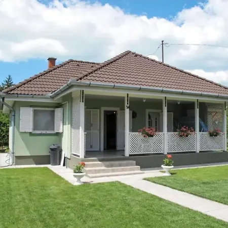 Egri Apartmanhaz