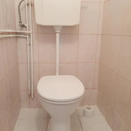 Egri Apartmanhaz *
