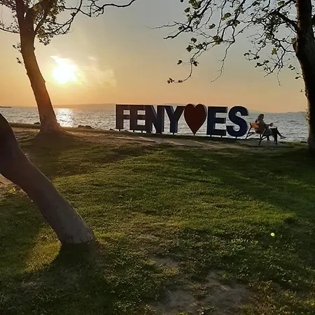 Egri Apartmanhaz Feriehus *